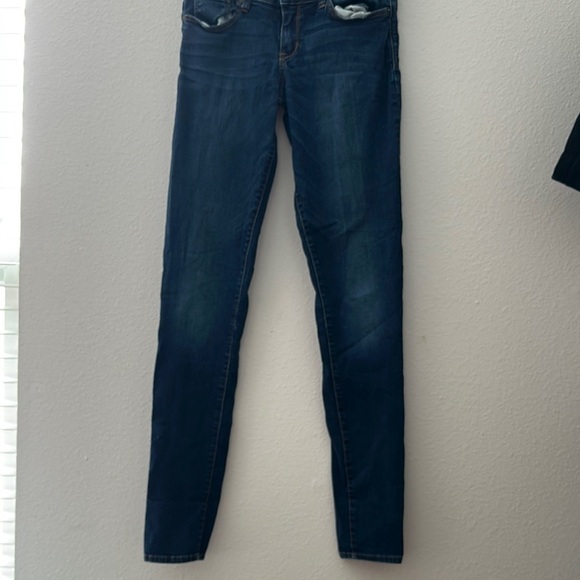 Abercrombie & Fitch Blue Skinny Jeans with Classic Indigo Wash - Picture 2 of 4